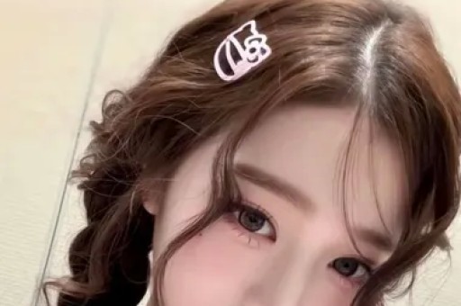 千万粉丝“网红”何秋亊：为什么别人是撞衫我是抄袭
